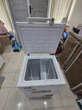 Chest Freezer merk RSA 100ltr