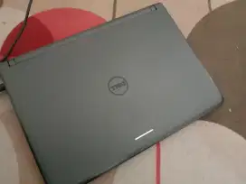 LAPTOP DELL LATITUDE 3350