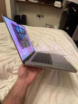Macbook Pro M4 Pro 16 inch