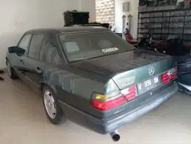 Jual sedang mercedes-benz clasik