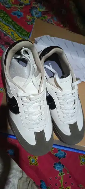 Sepatu kronikel size 41