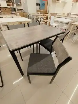 Meja Makan Murah