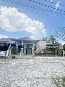 RUMAH SEWA CLUSTER DEKAT LIVINGWORLD