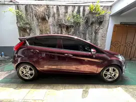Ford Fiesta 1.6 Type S (2011) | Warna Antik (Maroon)