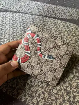Dompet pria wanita gucong