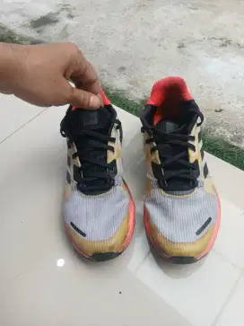 Sepatu adidas original uk 41 42 masuk