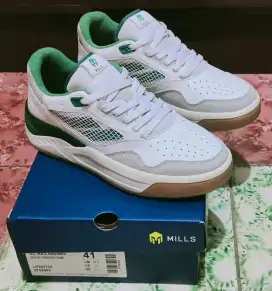 Sepatu casual Mills Ultras Arenas White/Green/Gum original size 41