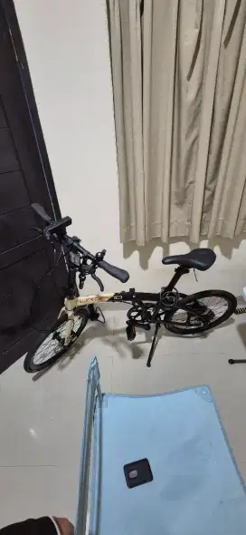 Sepeda lipat Polygon Urbano 5