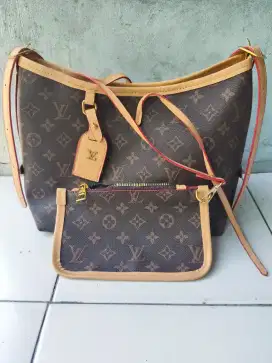 BUC Tas LV Sabit