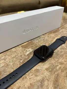 IWATCH SERIES 7 LIKE NEW