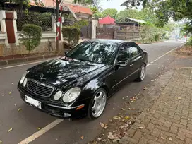 Mercedes-Benz W211 E240 2003 CBU