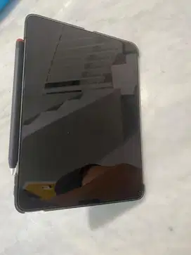 For Sale Ipad Air 4 64GB