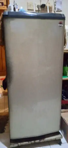 BUC kulkas sanyo 1 pintu