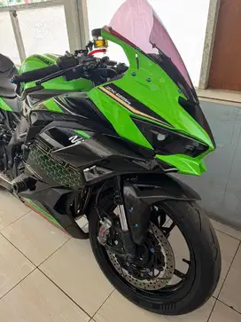 KAWASAKI ZX25R KRT full option