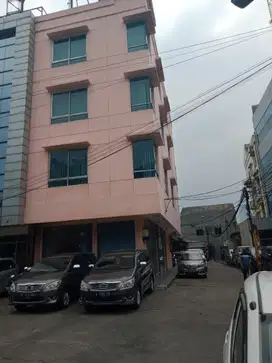 Ruko Hook Strategis Jalan Dr Saharjo Menteng Dalam - HGB 2039