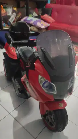Motor aki anak sporty