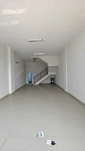 Ruko MURAH BANGET siap pakai strategis di Summarecon Bandung