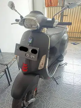 Piaggio Vespa SPRINT IGET ABS 150 Tahun 2020 Akhir