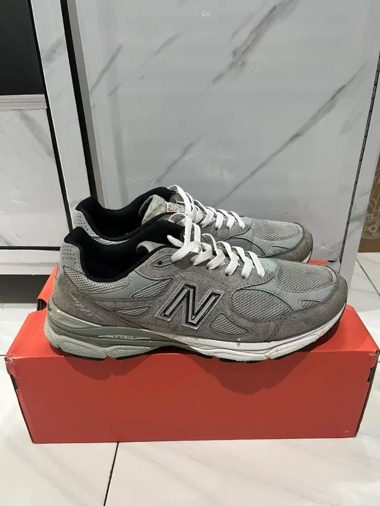 Sneakers New Balance Size 45