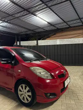 Toyota Yaris e matic 2011