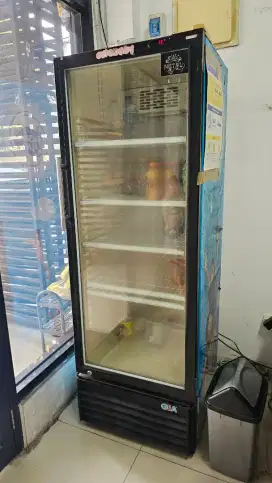 Kulkas Chiller minuman tinggi 170