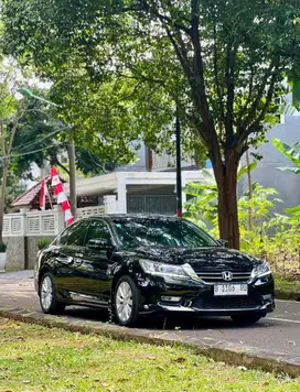 HONDA ACCORD 2013 AT GOOD CONDITON