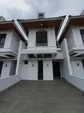 Dijual rumah dekat Stasiun LRT Bekasi Barat dan Mall Pakuwon Bekasi