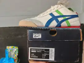 Sepatu onitsuka size 42 43 kulit asli