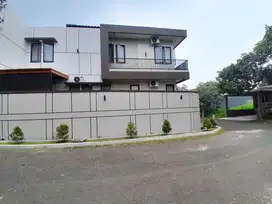 Dijual rumah hook bagus dan lux di BNR cluster depan