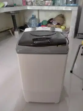 Mesin cuci mini Arashi