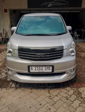 TDP 5JUTA NAV 1. V AUTOMATIC/AT 2013 SILVER1