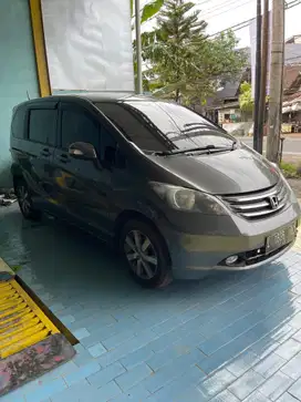 Honda Freed 2011 Bensin