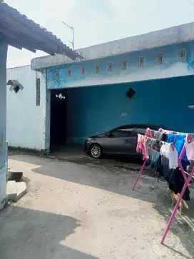 Dijual rumah dan kontrakan