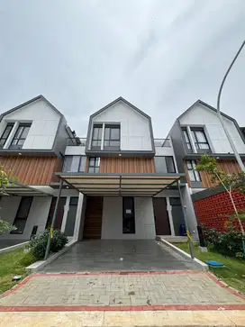 DIJUAL RUMAH  DI KOTA WISATA