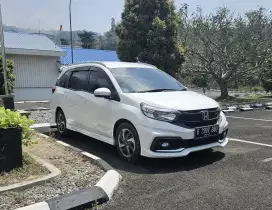 Honda mobilio RS 2017 manual