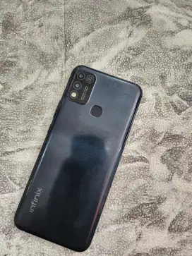 Infinix hot 10 play 3/32 hp saja