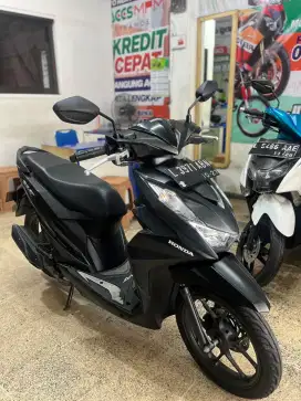 HONDA BEAT DELUXE 2022 SAS JL. BARATAJAYA 19 NO 5