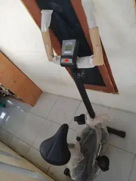 Sepeda Statis Kinetic Magnetic – Kondisi Bagus – Harga Murah