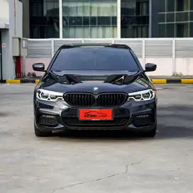 BMW 520i M Sport 2.0 Automatic NIK 2020 Pakai 2021 Hitam