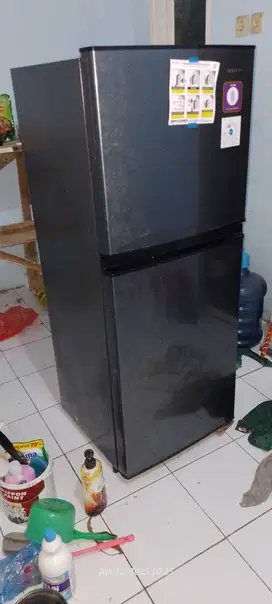 Kulkas Sharp 2 pintu