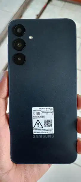 Jual hp Samsung A16.ram 8/128.pemakaian 2 bulan.masih ada garansi.