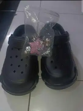 SANDAL CROCKS, SANDAL SANTAI