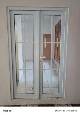 Tempahan pintu dan jendela dan partisi aluminium