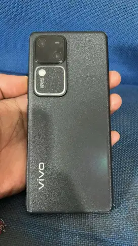 Vivo v30 ram 8/256