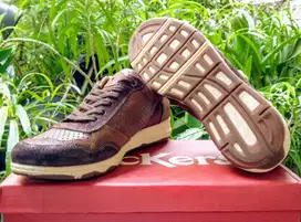Kickers brown leather
