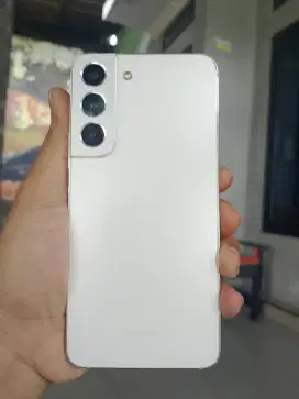 Samsung s22 8/256