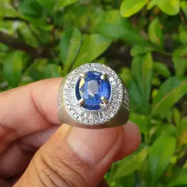 Natural Blue Sapphire Srilanka 2.76 crt