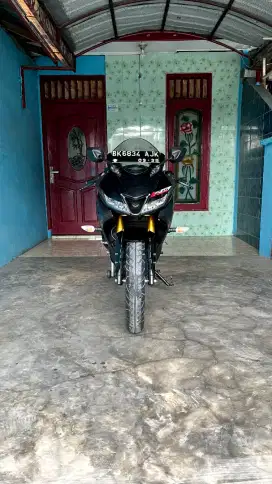 Di jual Motor R15 V3 tahun 2020 (bukan agen)