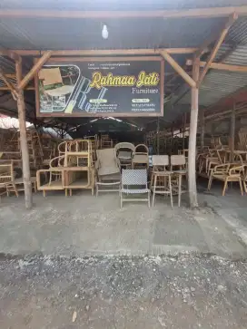 Pegawai toko kitchen