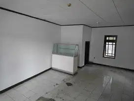 Dijual Rumah + Paviliun Siap Huni di Jalan Kolonel Masturi